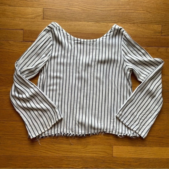 Cloth & Stone Long Sleeve Striped Top - Picture 4 of 10